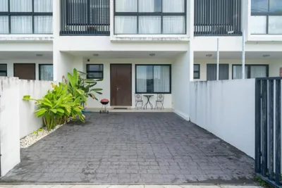 3BDR Townhouse in Laguna Park – Fotos 15
